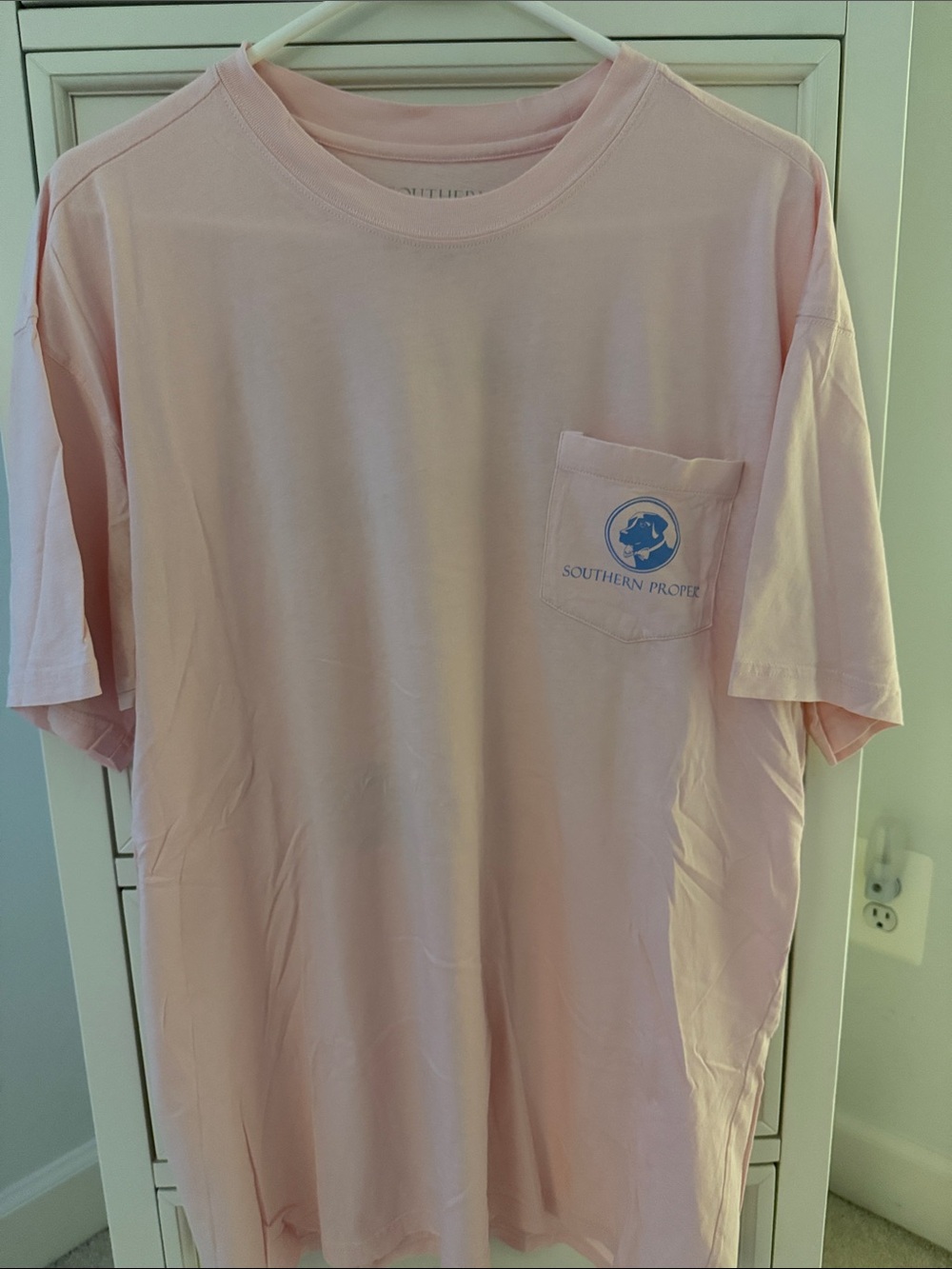 Southern Proper Men's Short-Sleeve Pocket Tee — Light Pink